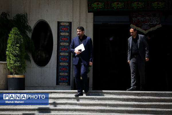 حاشیه جلسه هیات دولت - 27 تیر