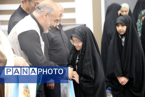 برگزاری آیین شکرانه خدمت کانون‌های خدمت رضوی استان زنجان