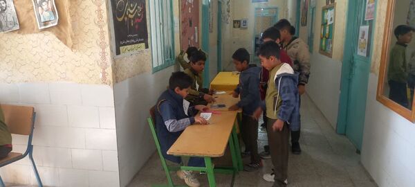 برگزاری انتخابات شورای دانش‌آموزی در مدرسه نواب صفوی