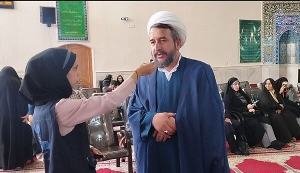 حضور پرشور مردم ولایت‌مدار فریمان پای صندوق‌های رأی 