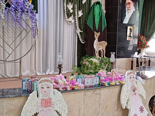 برگزاری جشن تکلیف دانش‌آموزان دبستان گلهای‌شادی ناحیه ۲ کرج
