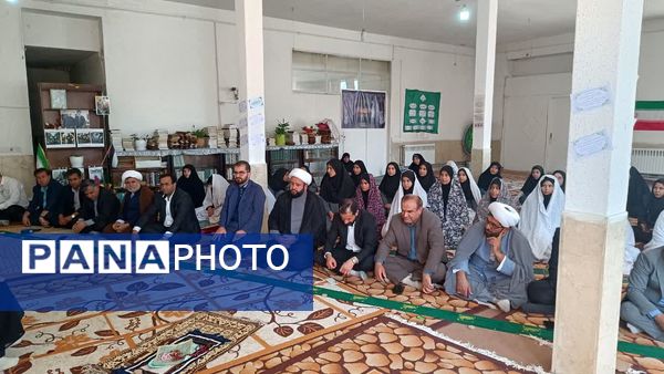 محفل انس با قرآن در مدرسه نمونه الزهرا ( س) یاسوج به‌مناسبت یادبود سیدحسن نصرالله