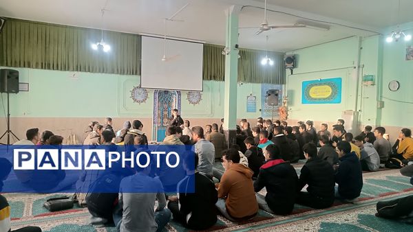 برگزاری زیارت عاشورا در دبیرستان شاهد ابوذر غفاری نیشابور در  اولین هفته  آذر ماه 