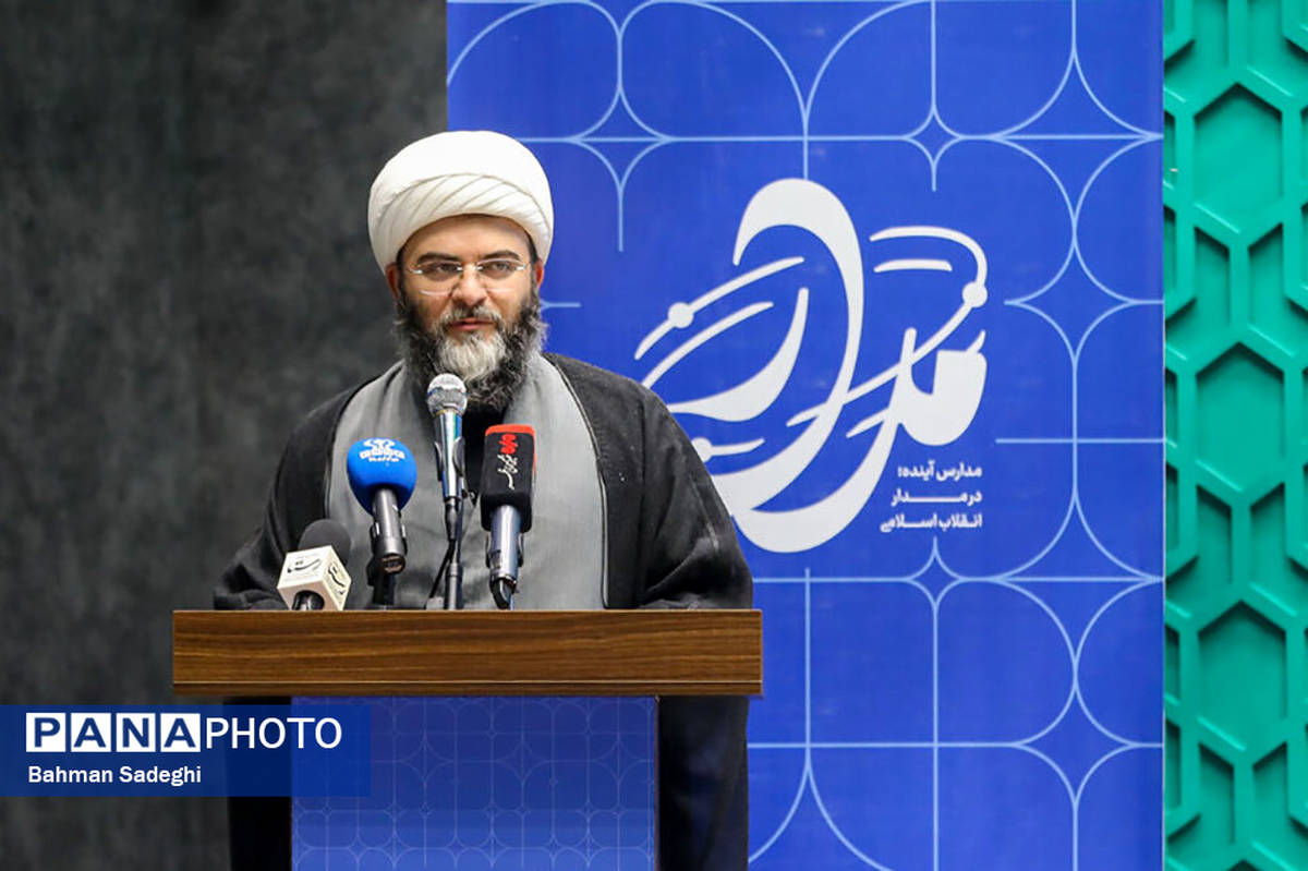 نقش مدیران در ایجاد تحول در نظام آموزش و پرورش حیاتی است