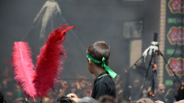 عزاداری ظهر عاشورا در شهر بافران 