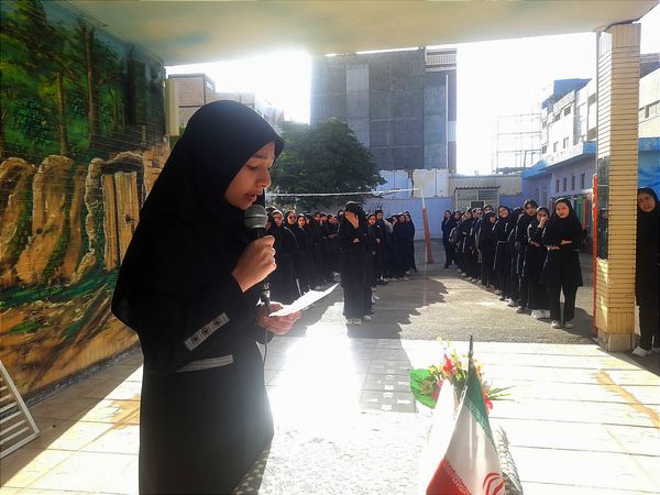 گرامیداشت هفته دفاع مقدس در دبیرستان فیاض