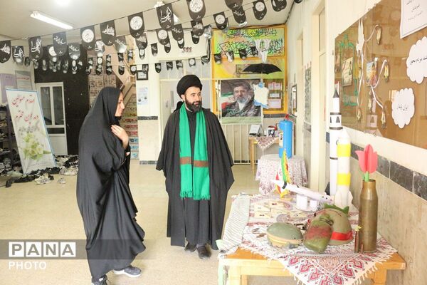 نواختن زنگ پدافند غیرعامل در دبیرستان حضرت خدیجه (س) فیروزکوه
