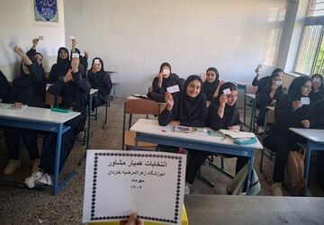 همیاران مشاور؛ بازوی پرتوان مشاور مدرسه برای سال تحصیلی جدید