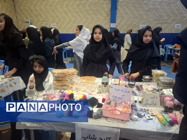 بازارچه کسب و کار دانش‌آموزی دبیرستان پردیسان سملقان