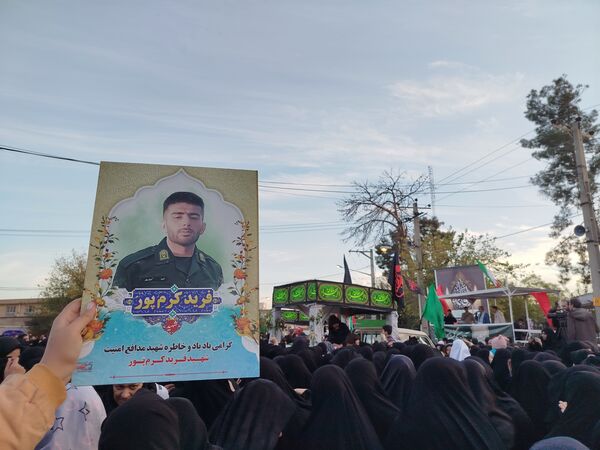 لاله‌های سرخ فاطمی به پلدختر رسیدند 