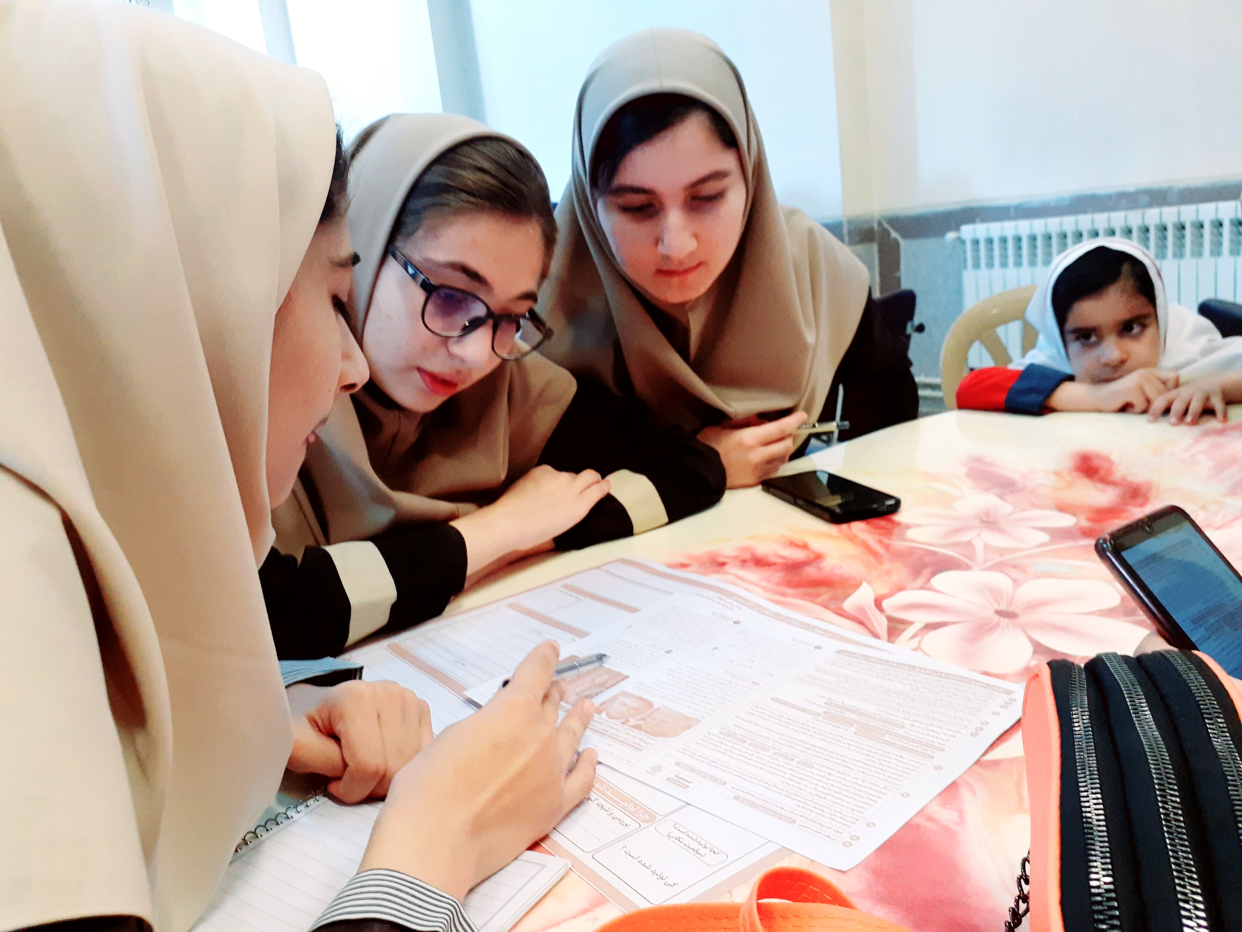 آزمون لیگ‌جت با شعار «جهاد ما جهاد تبیین» در خانمیرزا