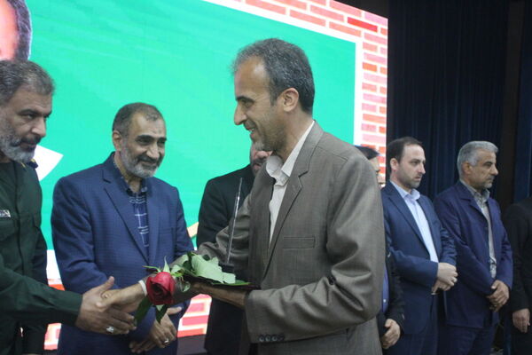 تجلیل از معلمان نمونه استان بوشهر 