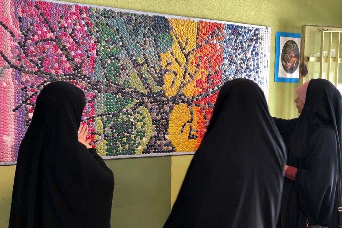 برگزاری جلسه و بازدید از هنرستان سالور ناحیه دو شهرری 