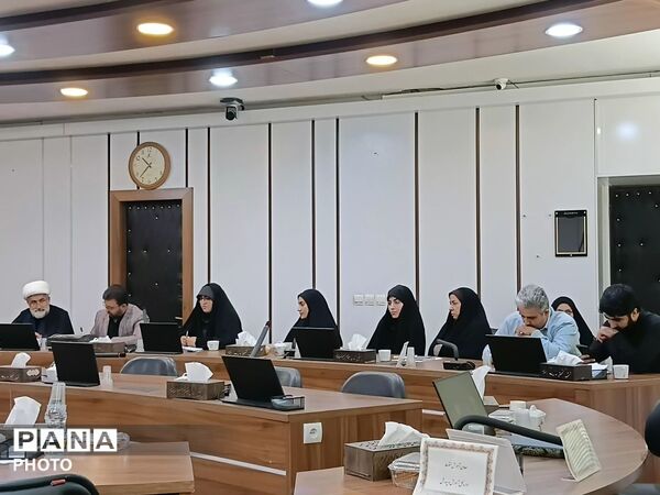 جلسه کار گروه توسعه آموزش عمومی قران کریم در آموزش و پرورش خراسان رضوی