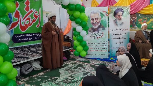  اعتکاف دانش آموزی در مدارس دشتستان 
