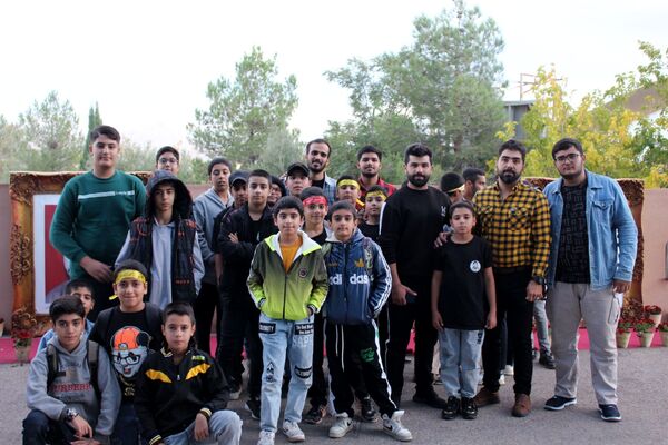 بازدید دانش‌آموزان بسیجی از نمایشگاه بزرگ قله افتخار 