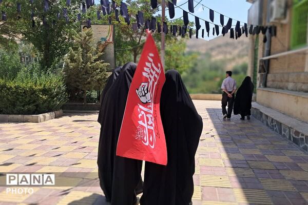 اشک و عهد در میدان امام دماوند؛ بیعت دوباره با سیدالشهدا و امام شهید