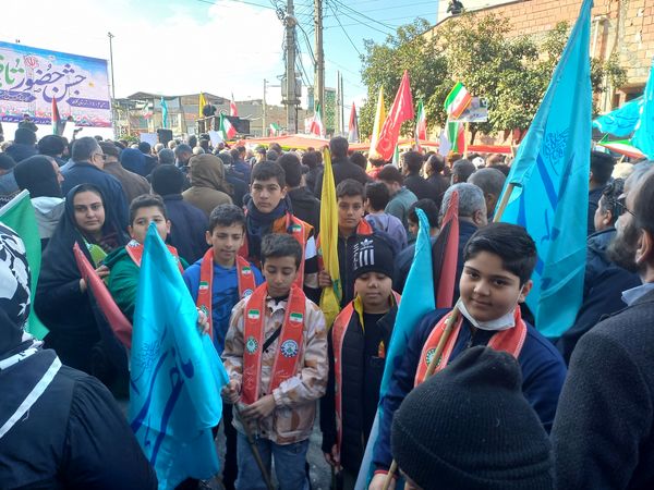 جشن تولد انقلاب اسلامی ایران در گلوگاه 