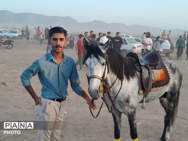تاخت و تاز خاطره‌ها در فدافن؛ مسابقات اسب‌سواری به نام شهید نظافتی