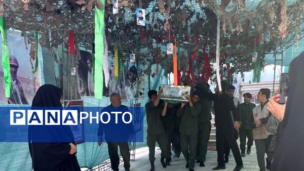 یادواره لاله‌های روشن در صالحیه؛ روایت نسل امروز برای ۲۳ قهرمان آسمانی