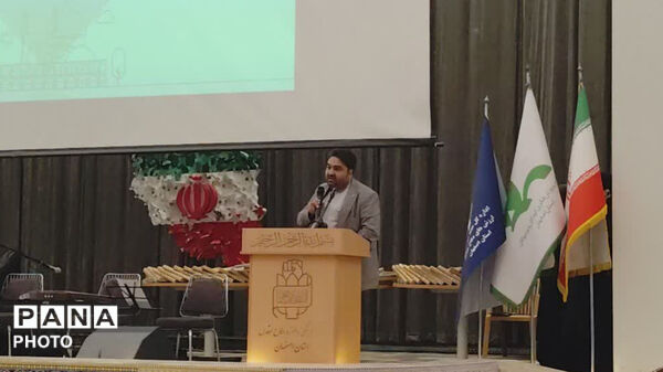 گردهمایی اعضای شاخص هنری و  برگزیدگان فراخوان های بین المللی،کشوری و استانی اصفهان