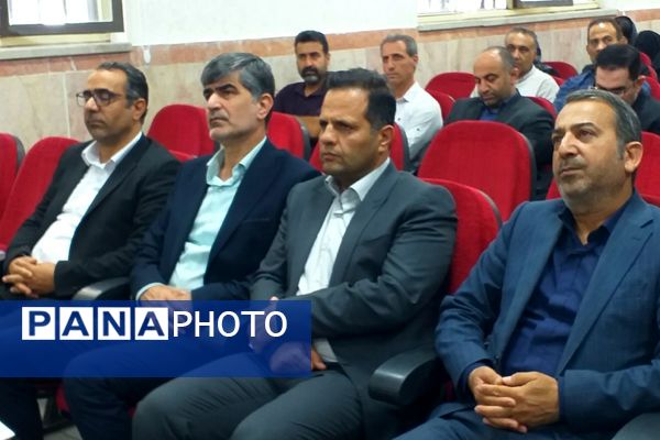 آیین بهره‌برداری از فضاهای ورزشی آموزش و پرورش شهرستان ملارد 