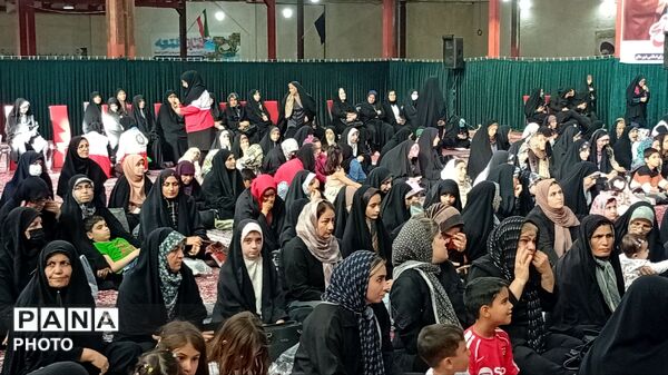گردهمایی بزرگ بانوان میدان‌دار در مصلای حضرت ابوالفضل(ع) شهرستان ملایر