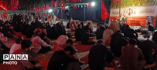 عزاداری شب‌های محرم در گلزار شهدای شجره طیبه میناب