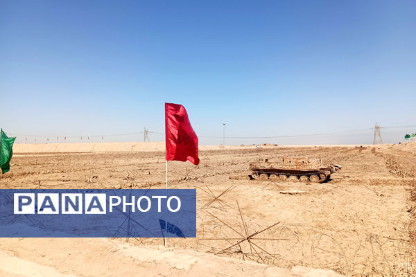 قدم گذاشتن دانش‌آموزان رباط‌کریم بر خاک پاک شلمچه