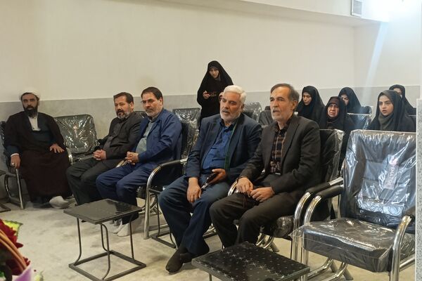 جلسه هم اندیشی راهکارهای جذب دانش آموزان به نماز