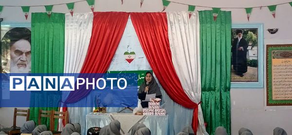 تقدیر از دانش‌آموزان برتر آموزشگاه فدک فاروج 