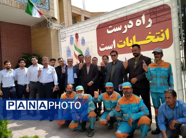 حضور پرشور مردم بیرجند در دور دوم انتخابات ریاست‌جمهوری 