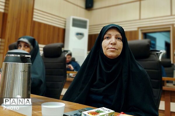 مراسم تجلیل از معاونین پرورشی مقطع متوسطه ناحیه دو شهرری 