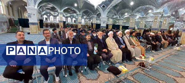 آیین غبارروبی ضریح مطهر حضرت علی‌بن‌امام‌محمدباقر(ع) 