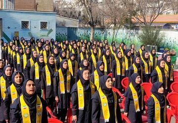 برگزاری همایش یاوران انقلاب در مدرسه حضرت ولیعصر(عج)