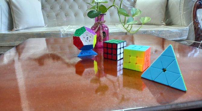 مکعبی با ۴۳ کوینتیلیون حالت