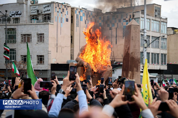 راهپیمایی ۲۲ بهمن در تهران