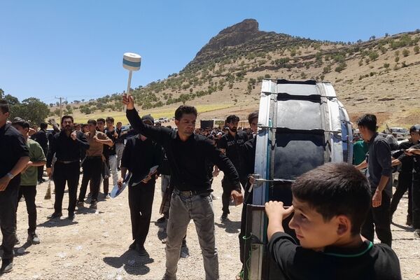 طنین «یا حسین» در آستان امامزاده قنبر عبدال