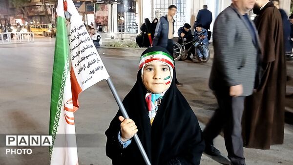  تکرار حماسه حضور و تجدید عهد با رهبر در بناب