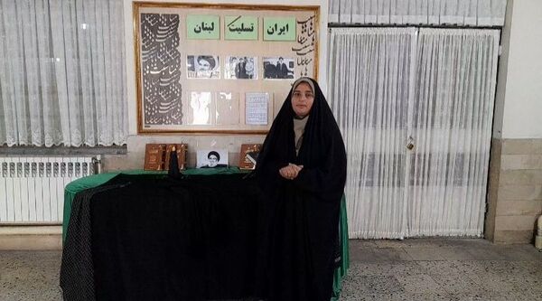 مراسم شهادت سید حسن نصرالله رهبر مدیر سیاسی در دبیرستان نورالهدی مشهد