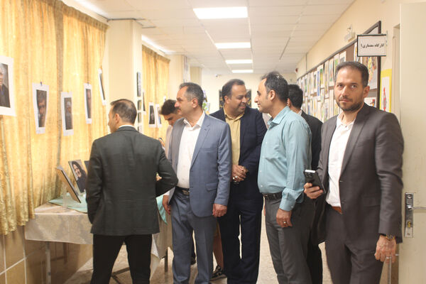 برپایی نمایشگاه هفته مشاغل در هنرستان شهید مهدی هندویان قم