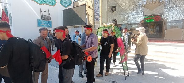 بدرقه دانش‌آموزان اعزامی به پیاده‌روی اربعین 