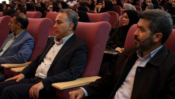 همایش بزرگداشت مقام معلم آموزش و پرورش ناحیه 2 زنجان