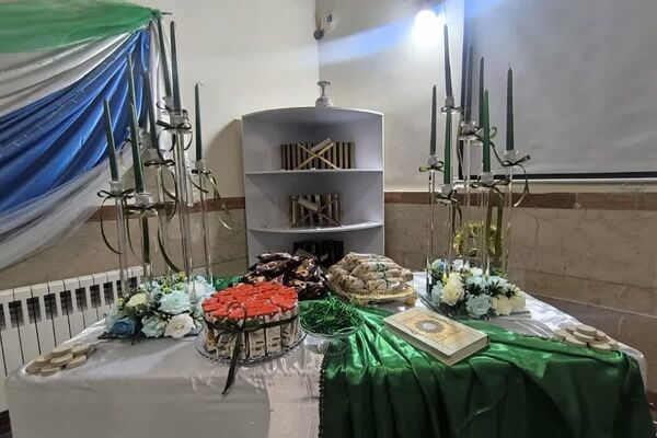 طنینِ نیایش در مدرسه