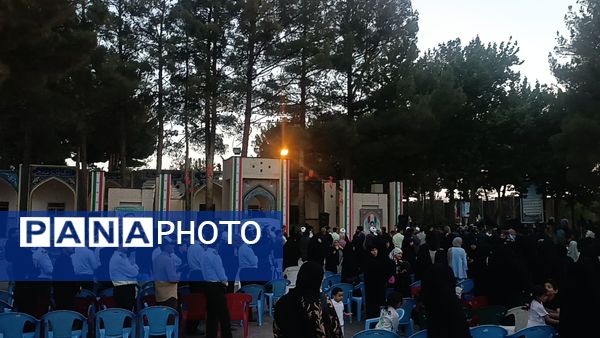 اولین سالگرد شهید محرم هادی میرآبادی بر سر مزارش برگزار شد  