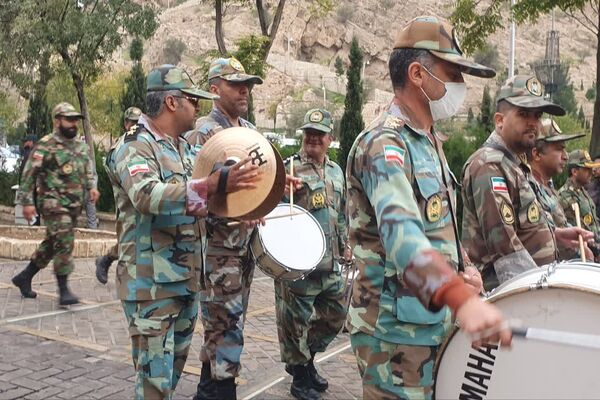 تشییع پیکر پاک و مطهر شهدای گمنام در شیراز 