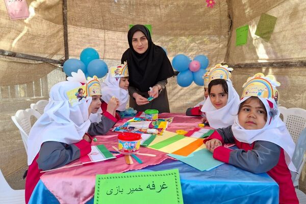 برگزاری جشن غنچه ها در آموزشگاه حضرت زینب(س)