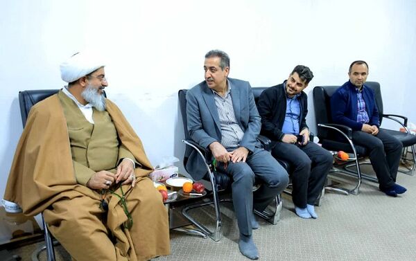  دیدار رئیس شبکه بهداشت و درمان شهرستان ساوجبلاغ با امام جمعه