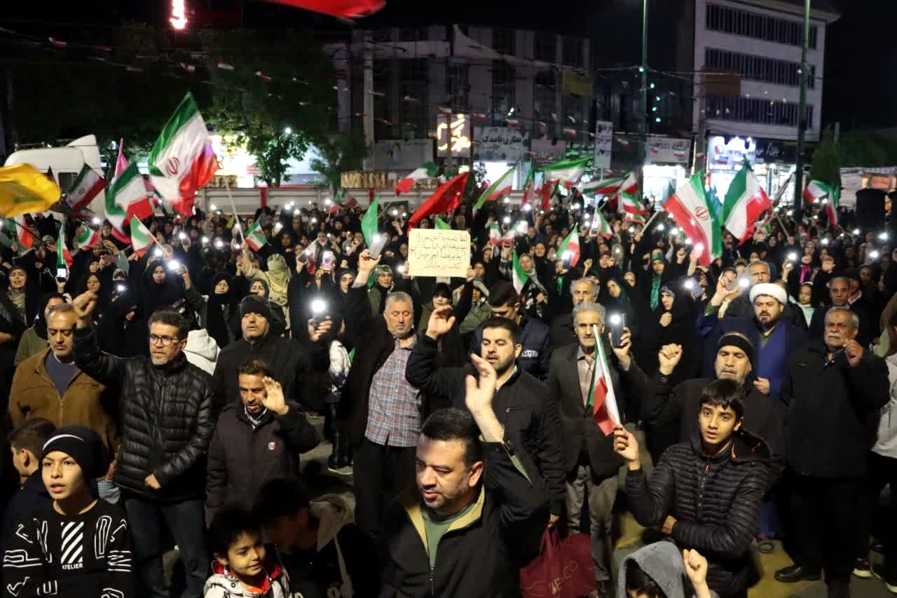 حضور دهه نودی و هشتادی‌ها در راهپیمایی ماهدشت