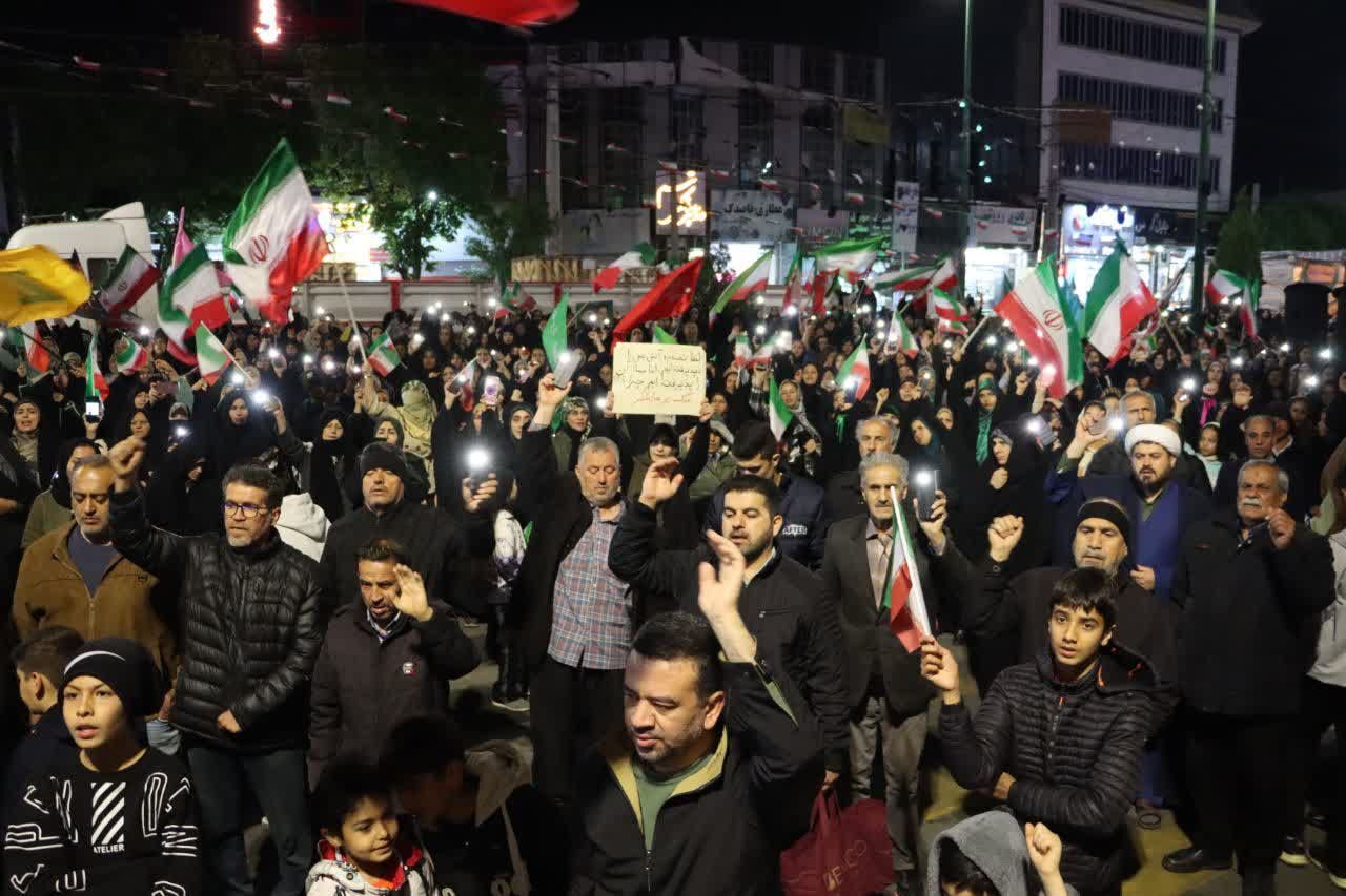 حضور دهه نودی و هشتادی‌ها در راهپیمایی ماهدشت